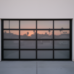 high_end_frosted_glass_garage_door